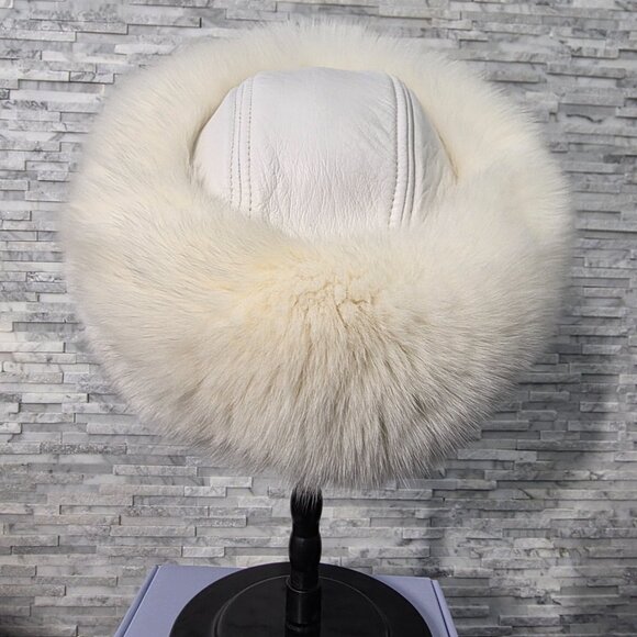 Arctic FOX FUR HAT PURE WHITE with LEATHER SAGA FUR